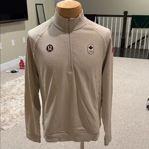 Lululemon, Team Canada, Engineered Warmth, Men's Zip-Up Sweater, L, like new